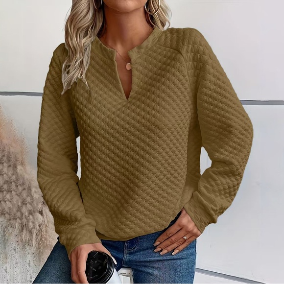 Tops - Women's Quilted Long Sleeve Top - Brown
